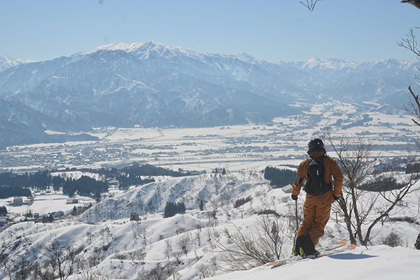 ムイカ：管理区域外山岳コースからの眺め